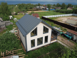 Karkasnyj-dom-9h95-poselok-Sviritsa-5